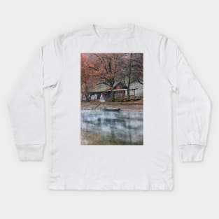 Take me down to my boat on the river Kids Long Sleeve T-Shirt